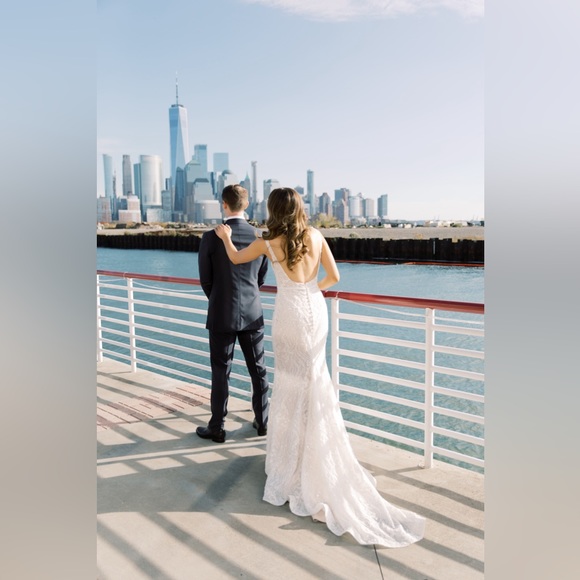 Jane Hill Airlie Wedding Gown - beaded - Size 8 and altered slightly to fit - Picture 4 of 6